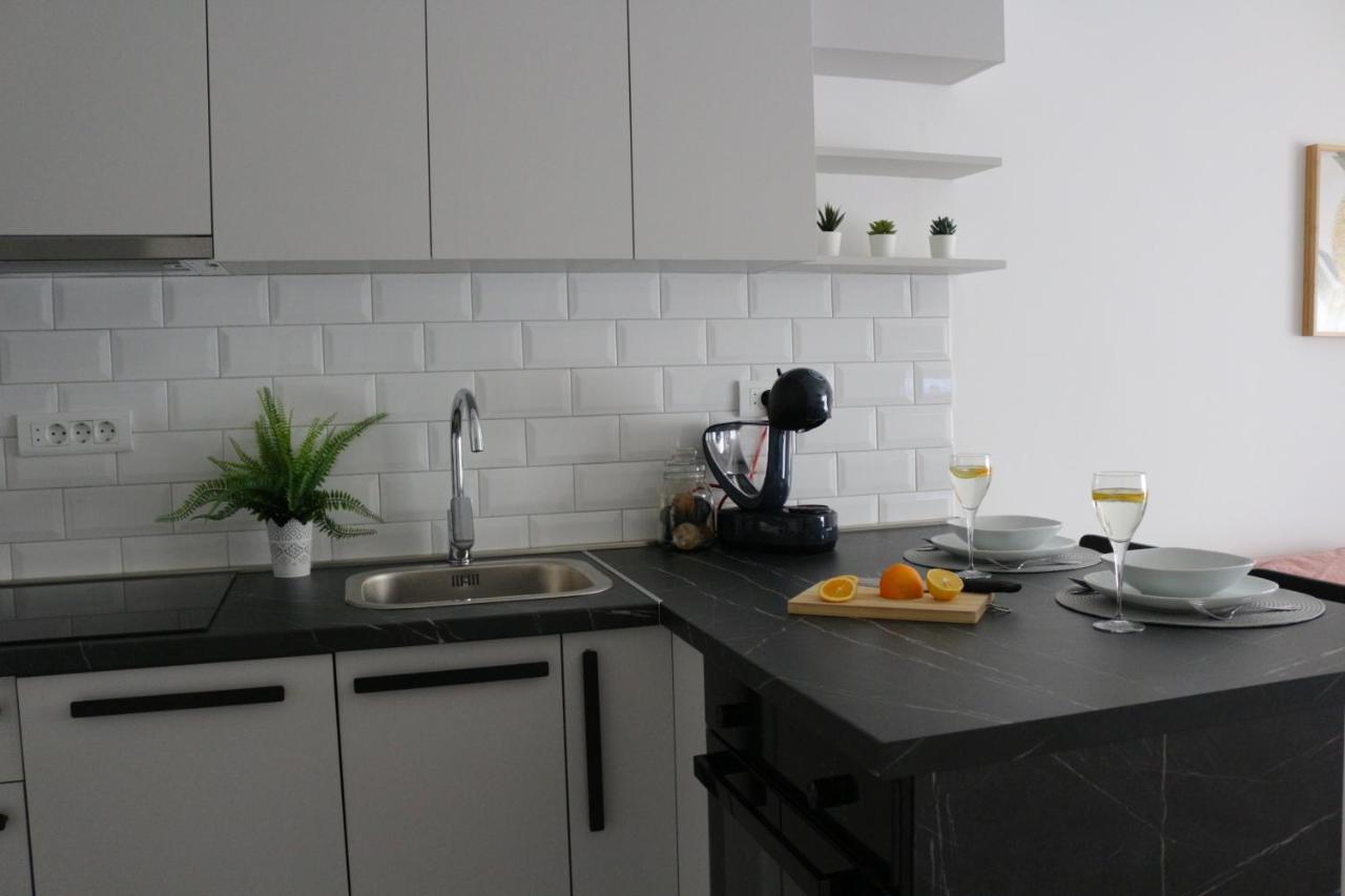 Luca, Digital Nomad Getaway Studio Apartment Zagreb Exterior foto
