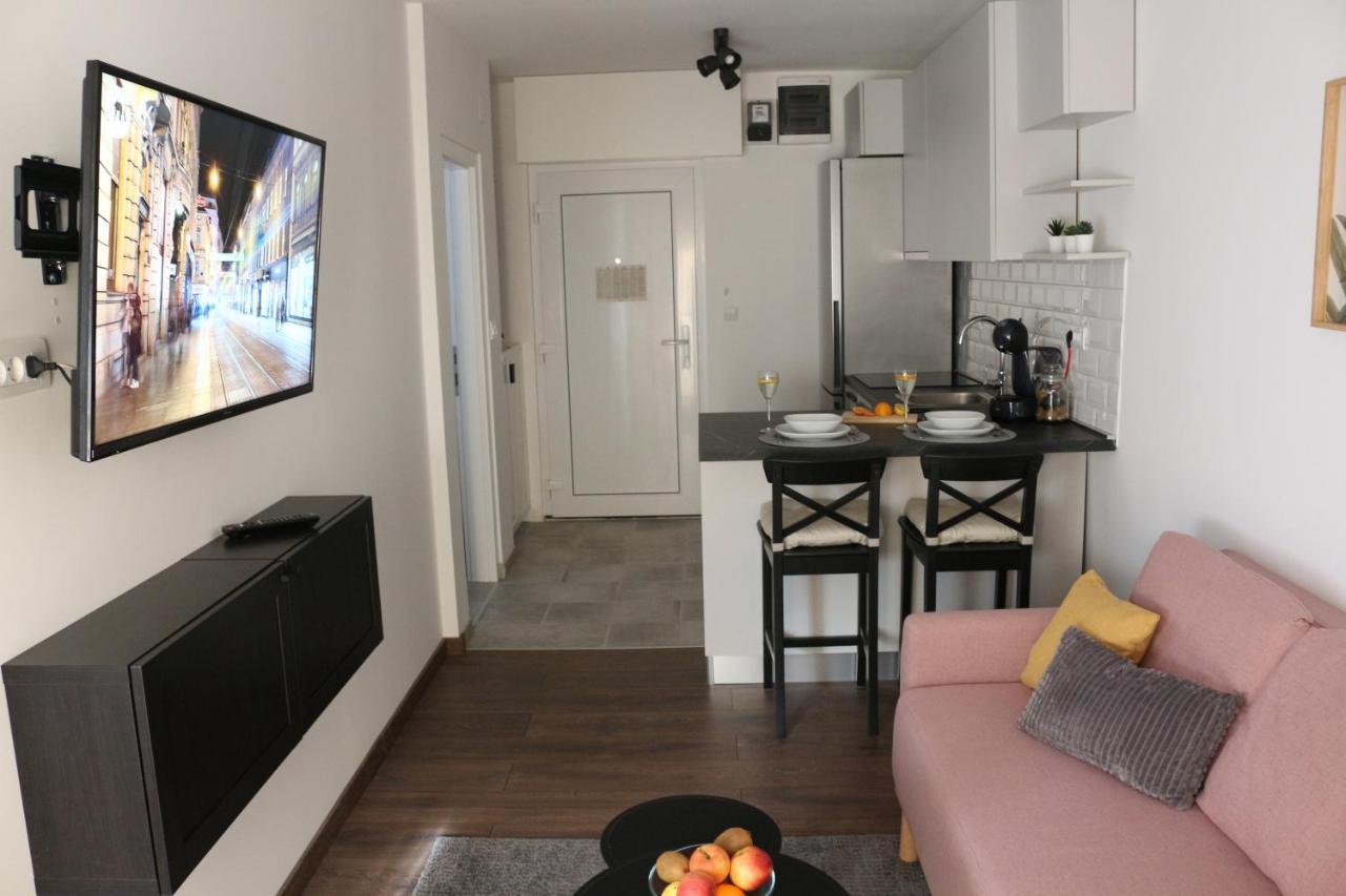Luca, Digital Nomad Getaway Studio Apartment Zagreb Exterior foto