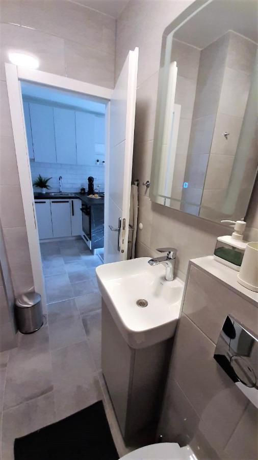 Luca, Digital Nomad Getaway Studio Apartment Zagreb Exterior foto